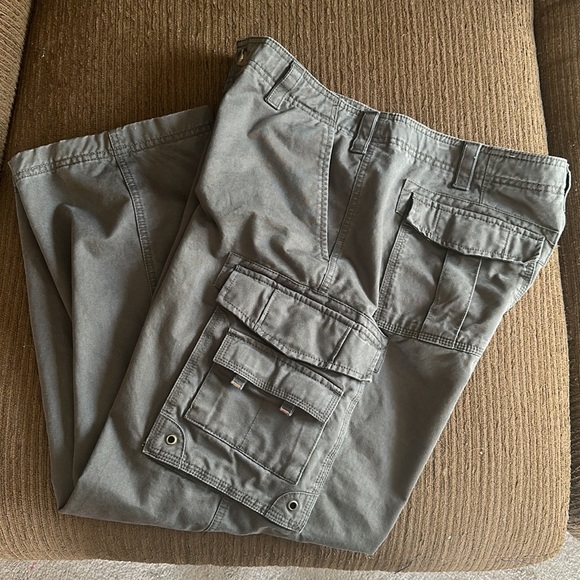 Eddie Bauer Mens 36x 30 cargo pant. - Picture 5 of 10